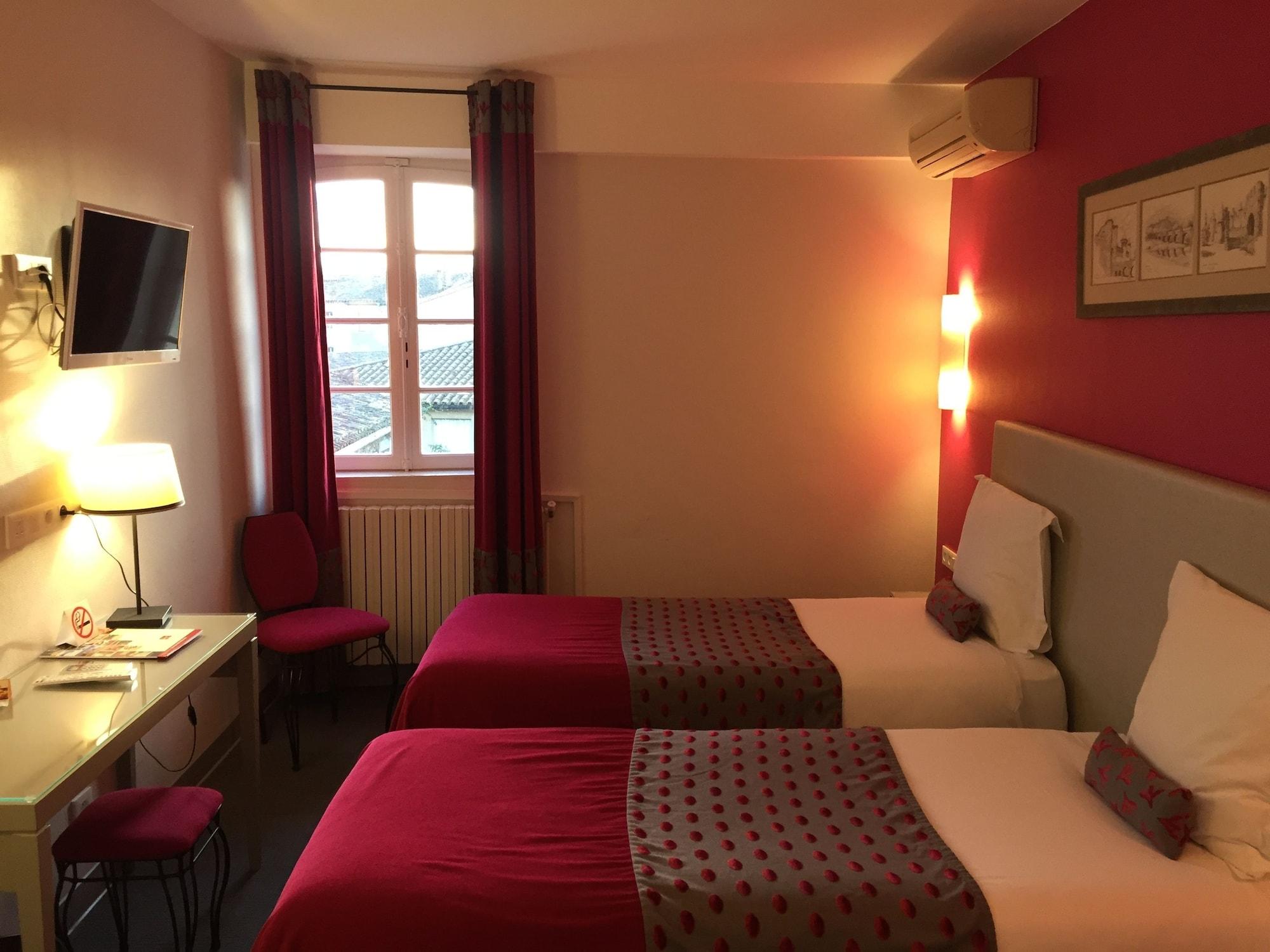 Du Pont Vieux 3*